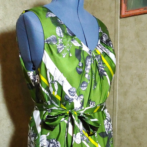 Talbot's sleeveless dress - Picture 1 of 11